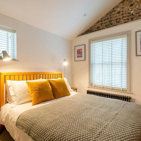 Beautiful, Central, 3 Min Walk From Beach, 2 King Doubles Brighton Exterior foto
