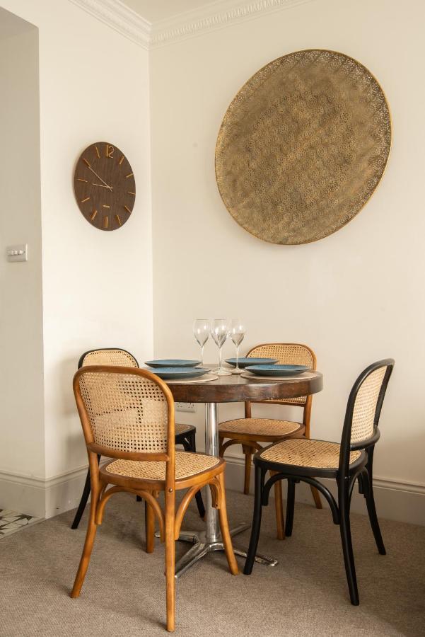 Beautiful, Central, 3 Min Walk From Beach, 2 King Doubles Brighton Exterior foto