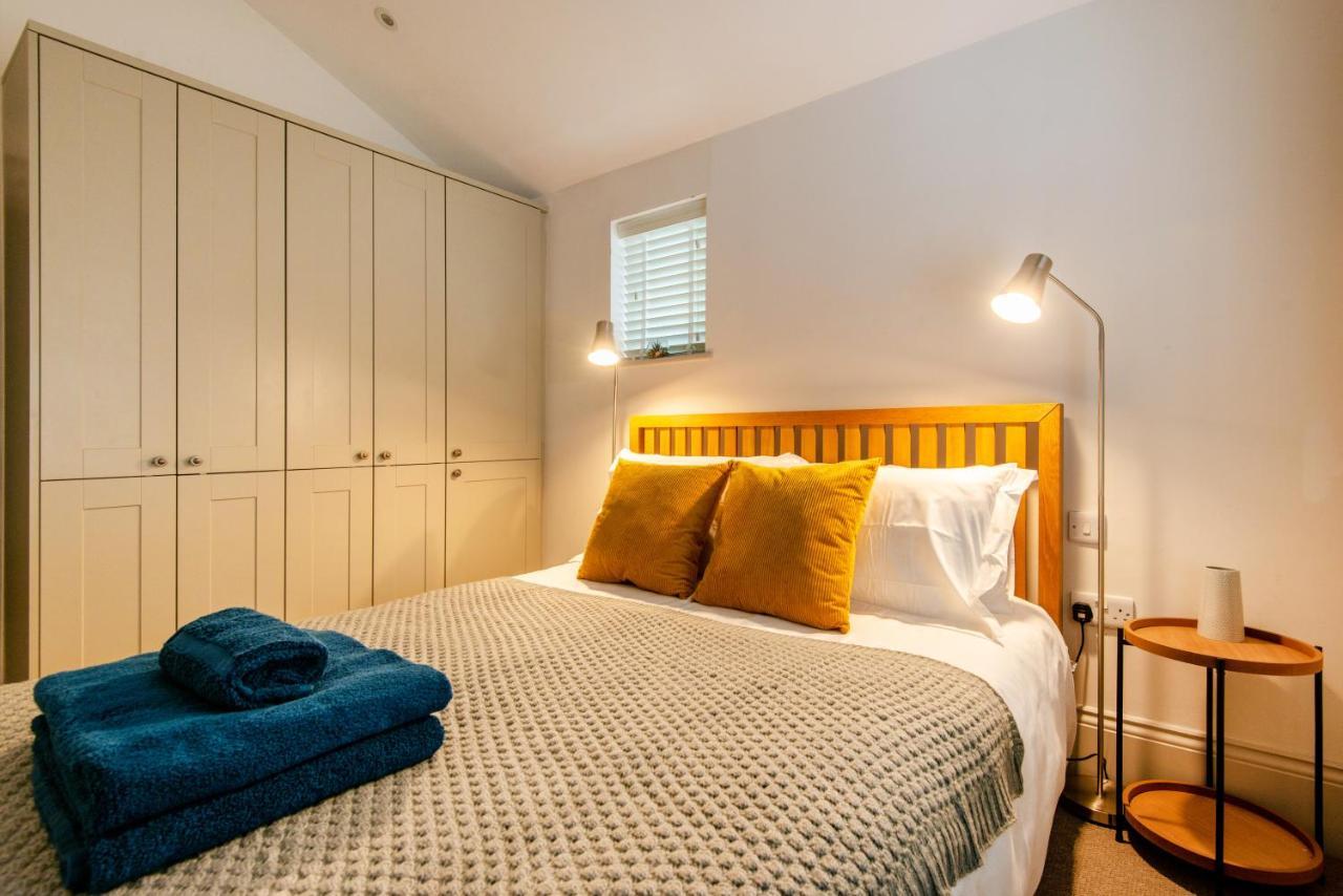 Beautiful, Central, 3 Min Walk From Beach, 2 King Doubles Brighton Exterior foto