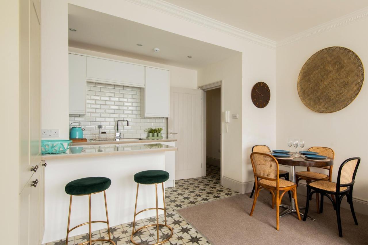 Beautiful, Central, 3 Min Walk From Beach, 2 King Doubles Brighton Exterior foto