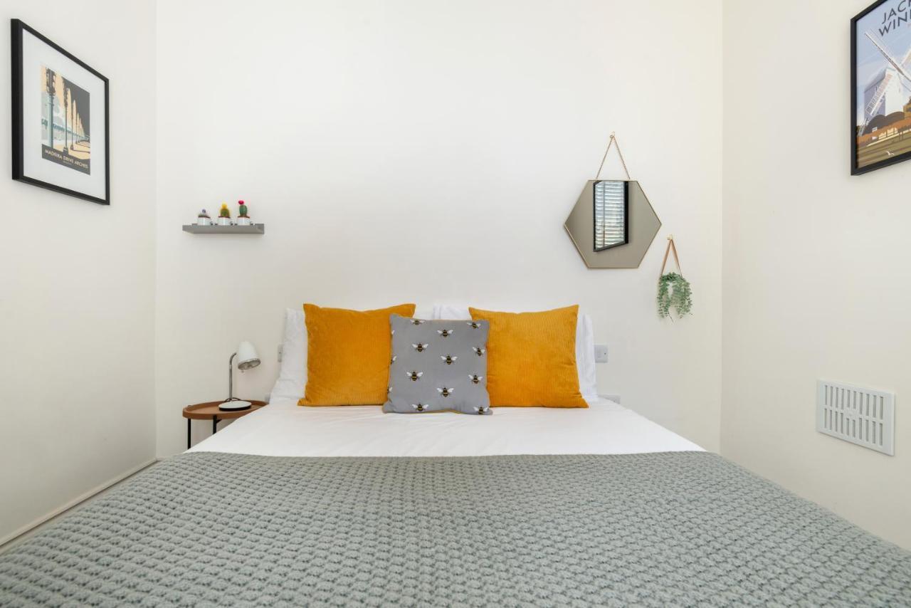 Beautiful, Central, 3 Min Walk From Beach, 2 King Doubles Brighton Exterior foto