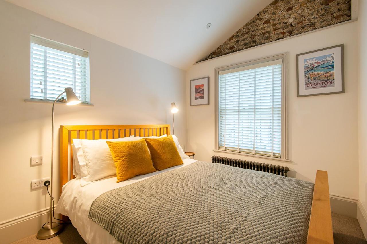 Beautiful, Central, 3 Min Walk From Beach, 2 King Doubles Brighton Exterior foto