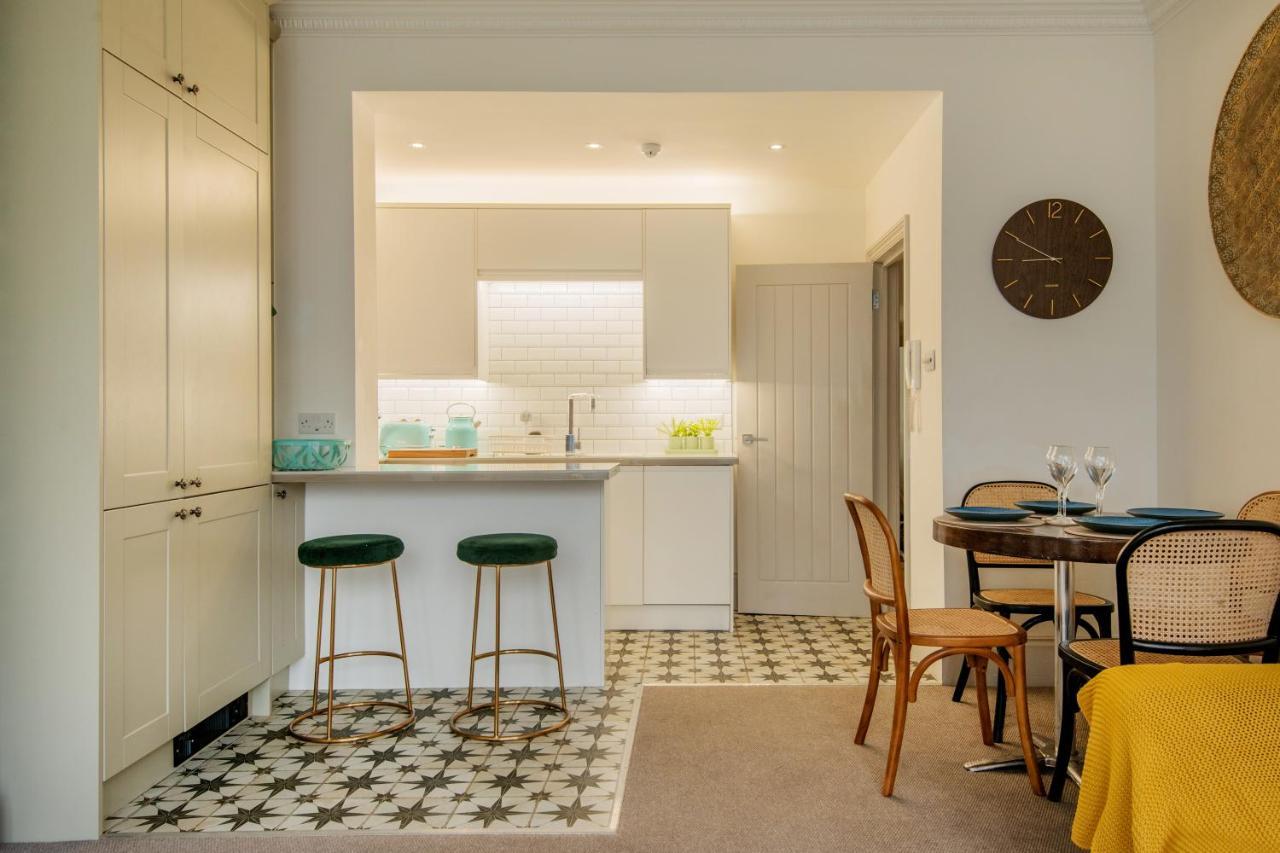 Beautiful, Central, 3 Min Walk From Beach, 2 King Doubles Brighton Exterior foto
