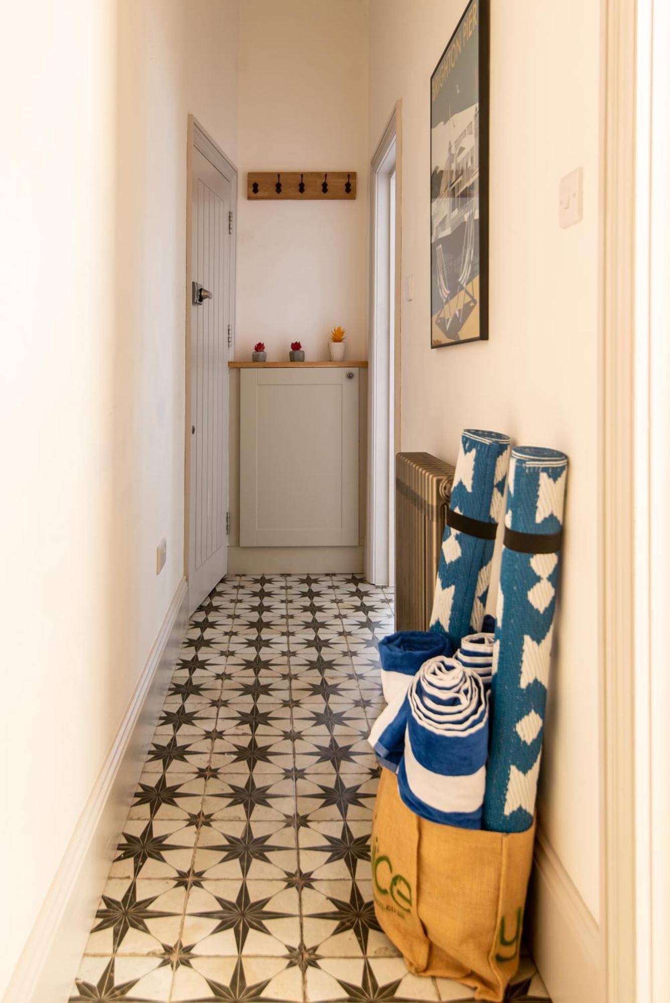 Beautiful, Central, 3 Min Walk From Beach, 2 King Doubles Brighton Exterior foto